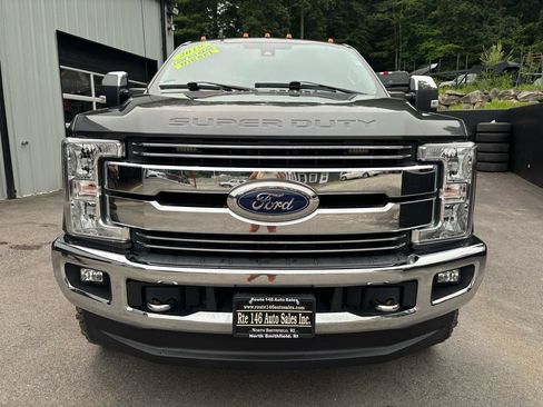 Used 2019 Ford F350 Lariat w/ Lariat Ultimate Package AWD/4WD image 4
