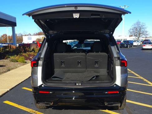 New 2026 Buick Enclave Sport Touring w/ Super Cruise Package image 8