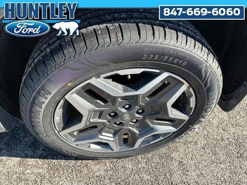 Used 2023 Hyundai Santa Fe Limited image 8