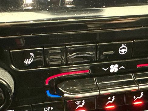 Used 2023 Jeep Grand Cherokee Altitude image 15