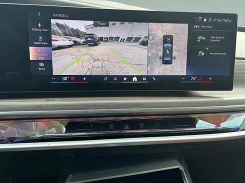 Used 2023 BMW 760i xDrive w/ Luxury Rear Seating Package image 15