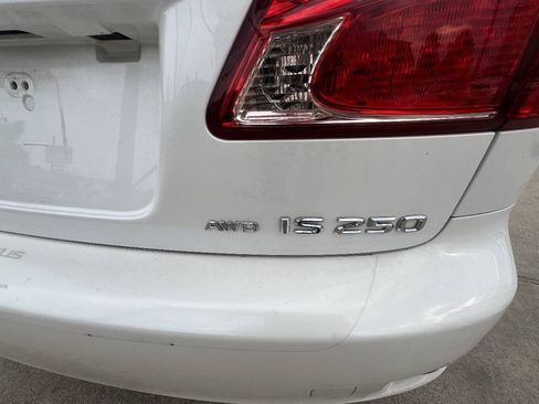 Used 2013 Lexus IS 250 AWD w/ Premium Pkg image 8