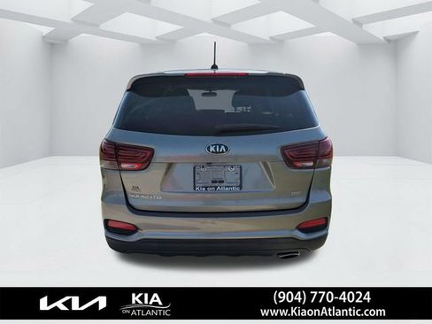 Used 2019 Kia Sorento AWD image 4