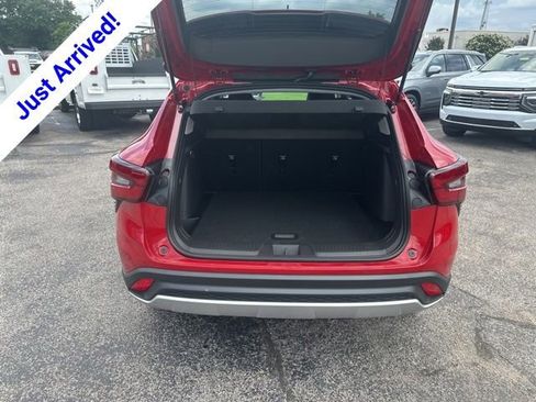 New 2026 Chevrolet Trax LT FWD image 28