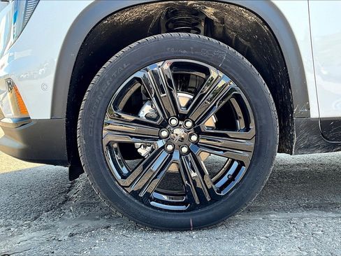 New 2025 GMC Acadia Elevation w/ Super Cruise Package image 12