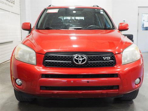 Used 2007 Toyota RAV4 Sport image 2