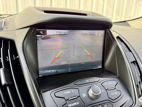 Used 2015 Ford Escape SE w/ Equipment Group 201A image 24