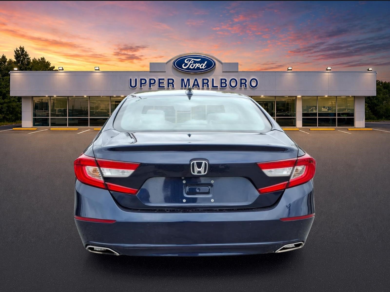 Used 2018 Honda Accord Touring image 7