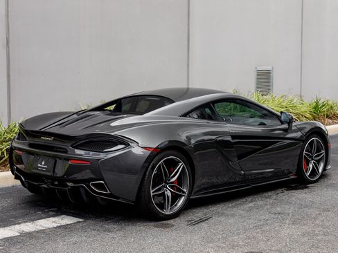 Used 2019 McLaren 570S Coupe RWD image 5