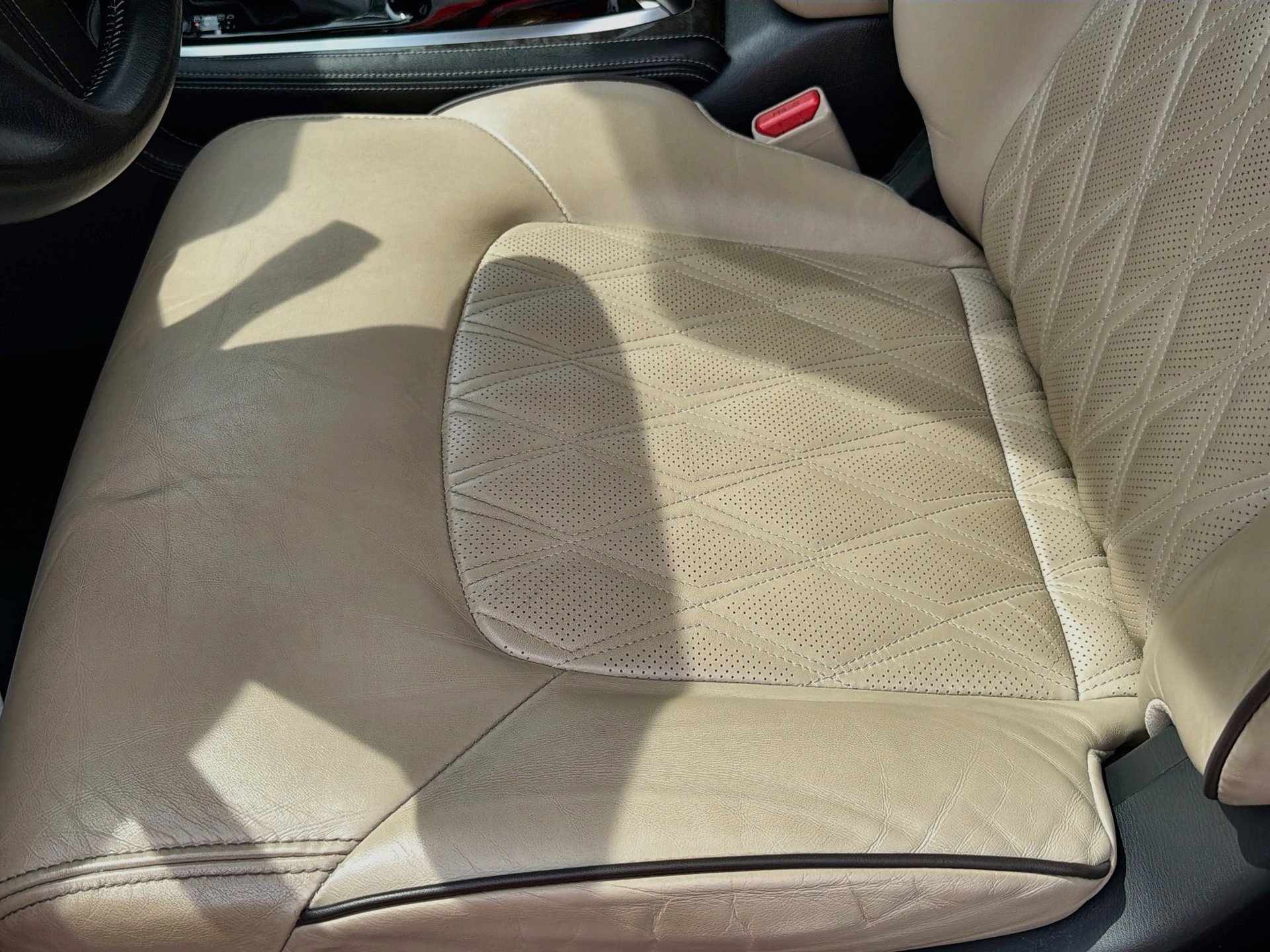 Used 2023 Nissan Armada Platinum w/ Captain's Chairs Package RWD image 20