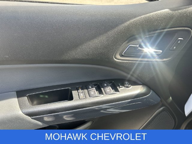 Used 2022 Chevrolet Colorado Z71 AWD/4WD image 21