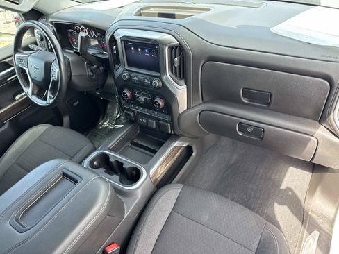 Used 2021 Chevrolet Silverado 1500 LT Trail Boss w/ Convenience Package II AWD/4WD image 32