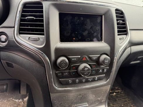 Used 2021 Jeep Grand Cherokee Freedom Edition image 6