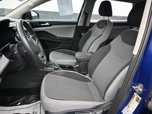 Used 2022 Volkswagen Taos S w/ IQ Drive S Package image 25
