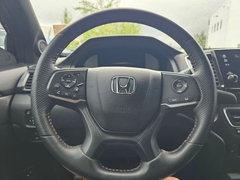 Used 2023 Honda Passport TrailSport image 28