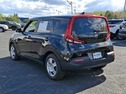 Used 2021 Kia Soul LX FWD image 5