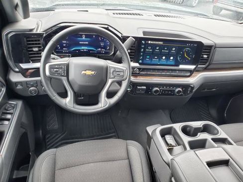 Used 2025 Chevrolet Silverado 1500 LT image 24