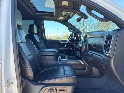 Used 2023 Chevrolet Silverado 2500 High Country image 31