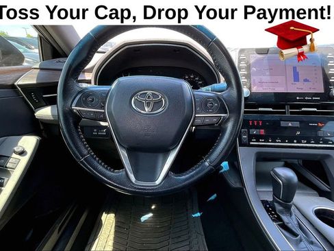 Used 2019 Toyota Avalon XLE w/ Moonroof Package FWD image 6