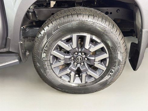 Used 2025 Nissan Frontier SL AWD/4WD image 36