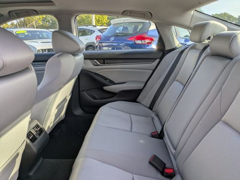 Used 2020 Honda Accord EX image 13