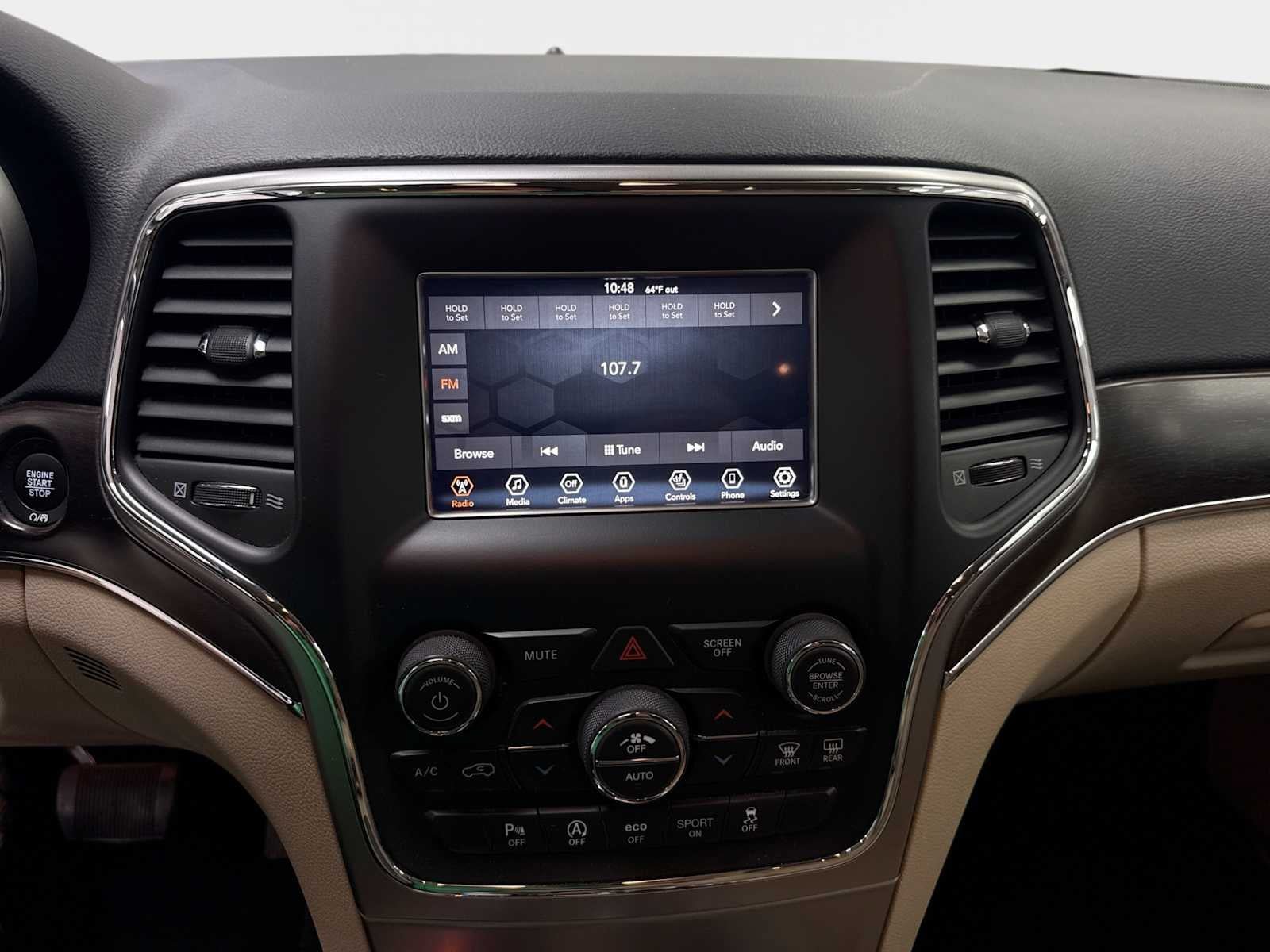 Used 2018 Jeep Grand Cherokee Limited AWD/4WD image 12