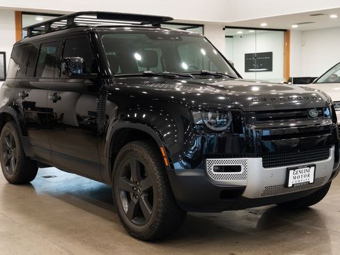 Used 2020 Land Rover Defender 110 HSE image 3