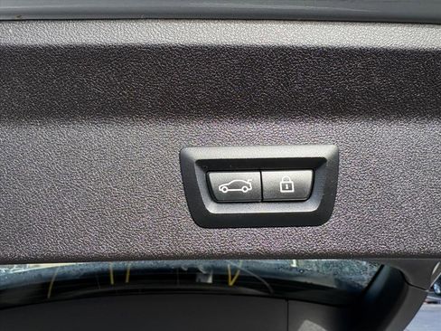 Used 2021 BMW X3 xDrive30e w/ Convenience Package image 22