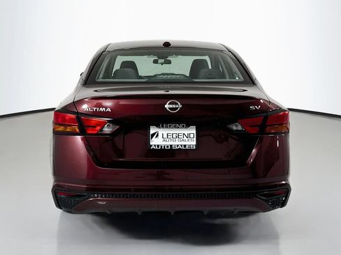 Used 2024 Nissan Altima 2.5 SV FWD image 7
