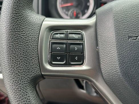 Used 2024 RAM 1500 Classic SLT image 19