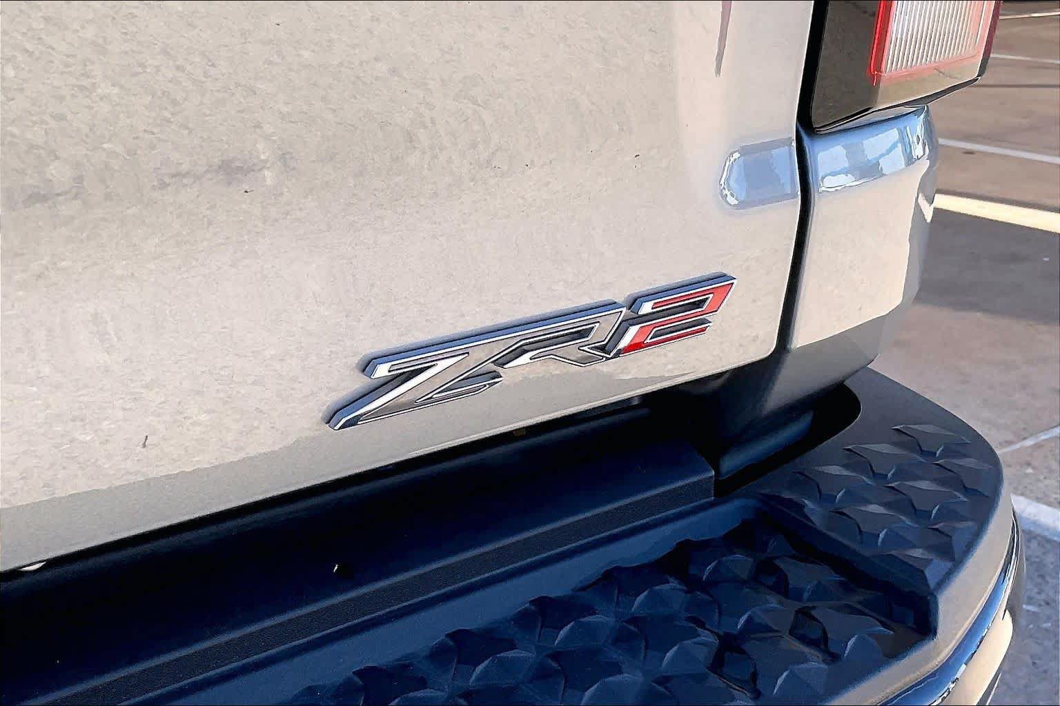 Used 2023 Chevrolet Colorado ZR2 w/ ZR2 Convenience Package III AWD/4WD image 11