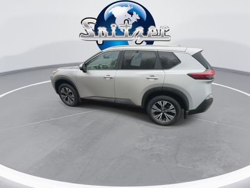 Used 2023 Nissan Rogue SV w/ SV Premium B Package image 7