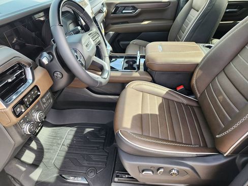 New 2026 GMC Yukon Denali Ultimate image 8