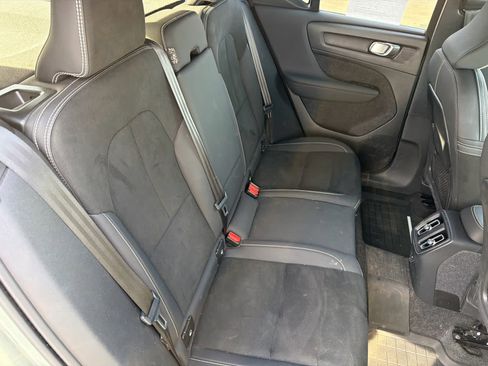 Used 2023 Volvo XC40 Recharge Plus w/ Protection Package Premier image 8