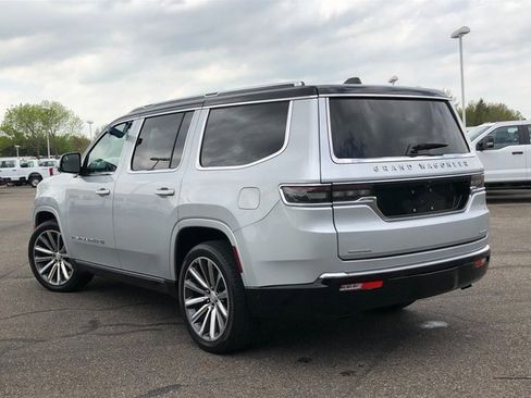 Used 2022 Jeep Grand Wagoneer Series II w/ Convenience Group III image 31