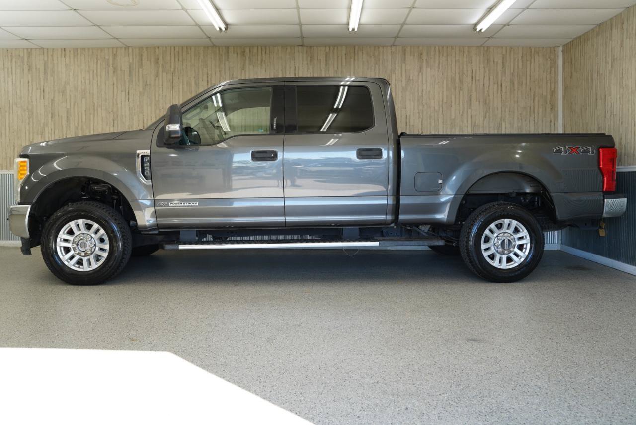 Used 2017 Ford F250 XLT w/ XLT Value Package AWD/4WD image 5