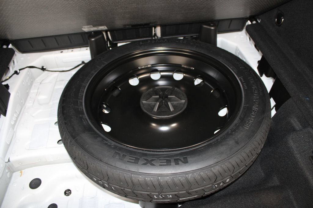 Used 2022 Mercedes-Benz GLC 300 4MATIC image 25