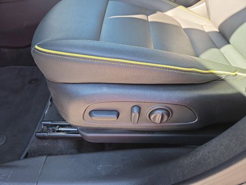 Used 2025 Chevrolet TrailBlazer ACTIV image 12