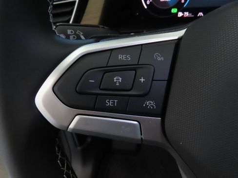 New 2026 Volkswagen Atlas SE image 13