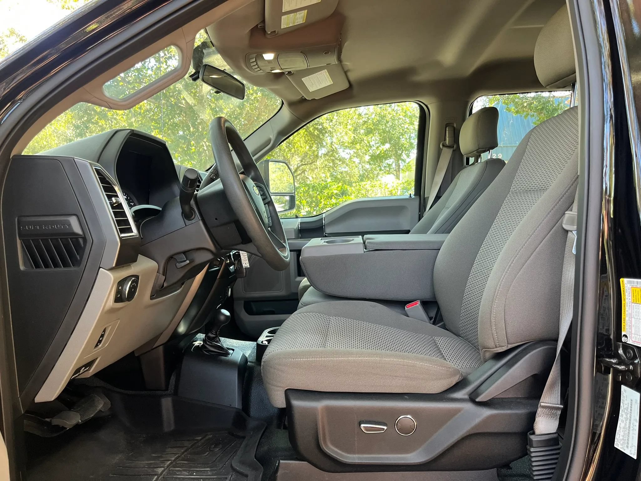Used 2017 Ford F350 XLT w/ XLT Value Package AWD/4WD image 15