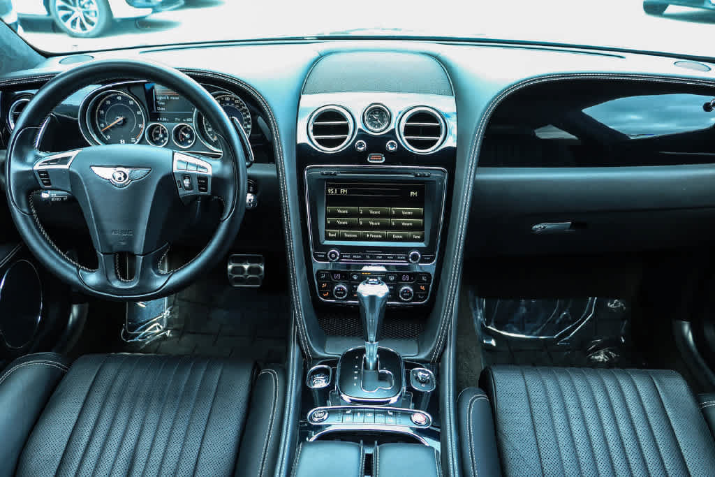 Used 2018 Bentley Flying Spur V8 AWD/4WD image 14