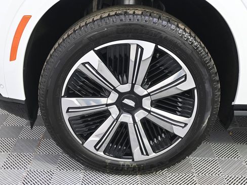 New 2025 Cadillac Escalade IQ Luxury 2 image 20