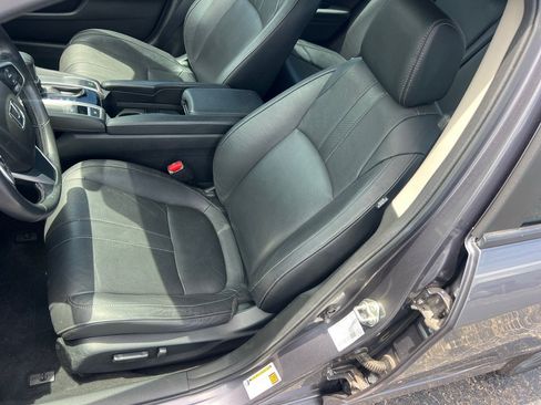 Used 2017 Honda Civic EX-L image 13