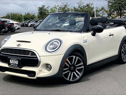 Used 2020 MINI Cooper S FWD image 2