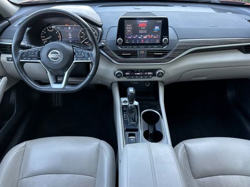 Used 2022 Nissan Altima 2.5 SL image 3