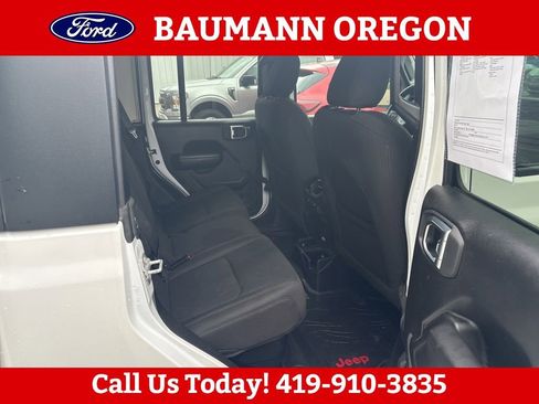 Used 2022 Jeep Gladiator Sport AWD/4WD image 4