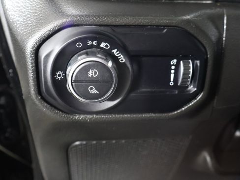 Used 2023 Jeep Gladiator Sport image 31