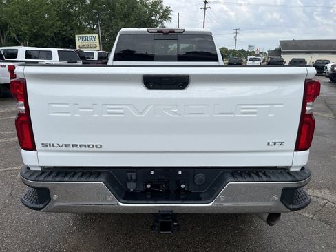 Used 2020 Chevrolet Silverado 3500 LTZ w/ LTZ Premium Package AWD/4WD image 7