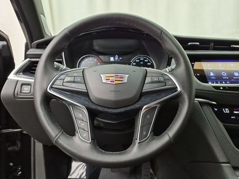 Certified 2023 Cadillac XT5 Premium Luxury w/ LPO, Floor Liner Package AWD/4WD image 10
