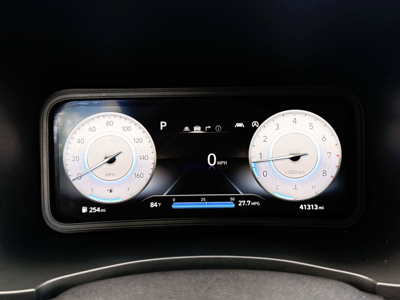 Used 2023 Hyundai Kona Limited AWD/4WD image 32